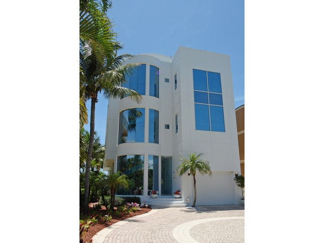 Bonita Springs, FL - $3,995,000